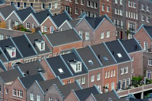 米国で370万戸の住宅が不足——構造的危機とWaltonが果たす役割を徹底解説